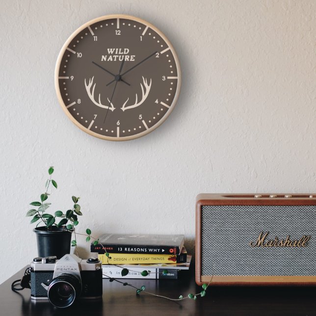 Hirschantler und Wanduhr (Deer Antlers & Wild Nature Wall Clock)