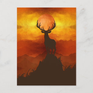 Hirschbock auf dem Berggipfel beim Sonnenuntergang Postkarte