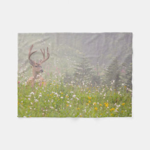 Hirschbock Mount Rainier Nationalpark Fleecedecke