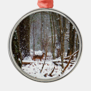 Hirsche im Schnee fallen Silbernes Ornament