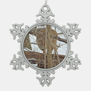 Hirsche im Schnee Schneeflocken Zinn-Ornament