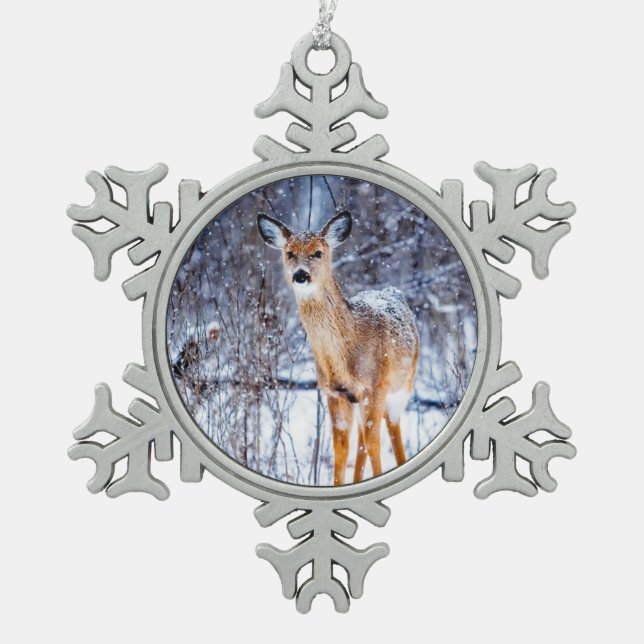 Hirsche im Schnee,  Schneeflocken Zinn-Ornament (Vorderseite)