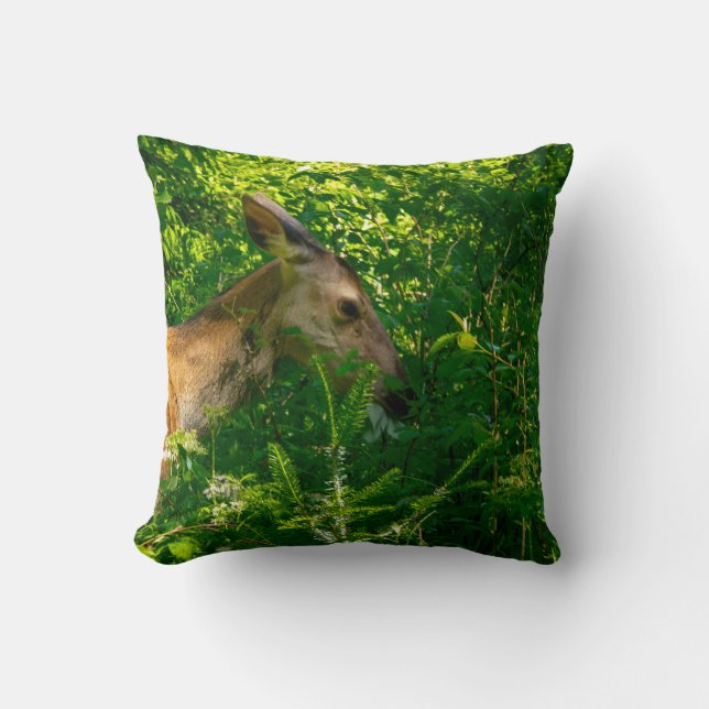 Hirsche im Wald. Kissen (Vorderseite)