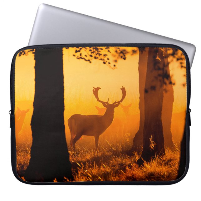 Hirsche in einem dänischen Wald, Herbst, schön, De Laptopschutzhülle (Vorderseite)