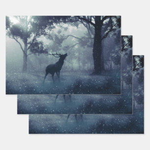 Hirsche mit Antlern in einem Schattenwald Geschenkpapier Set
