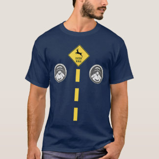 Hirschscheinwerfer mit Straßenmarkierungen Paarkos T-Shirt