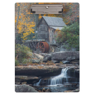 Historische Gristmühle auf Glade Creek Klemmbrett