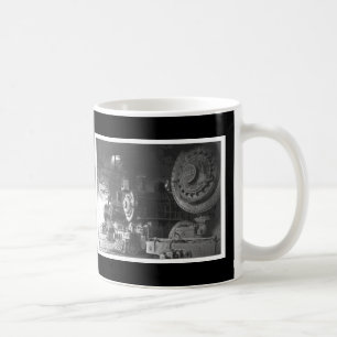 Historischer Lokschuppen für Dampflokomotiven Tasse