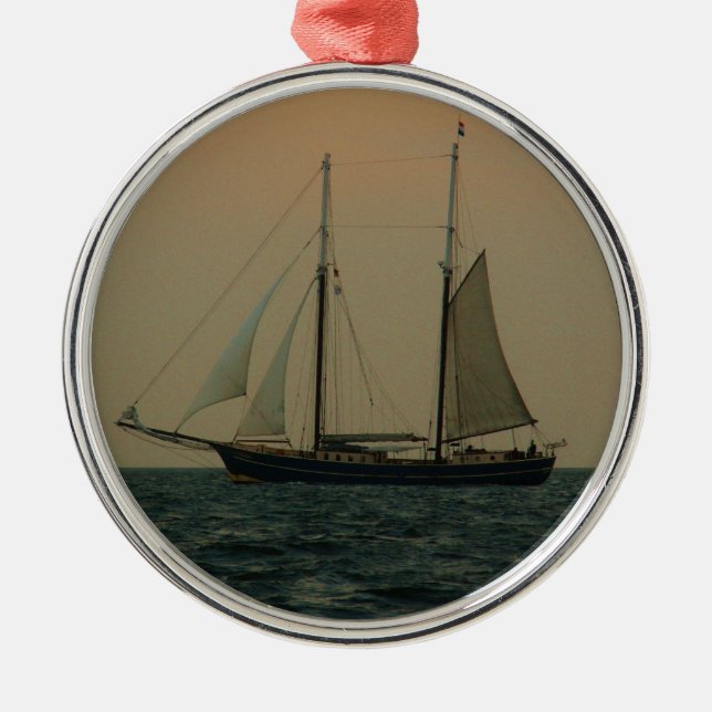 Historischer Schooner Ornament Aus Metall (Vorne)