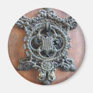 Historischer Tür-Klopfer auf dem Tor zu Hluboka Magnet