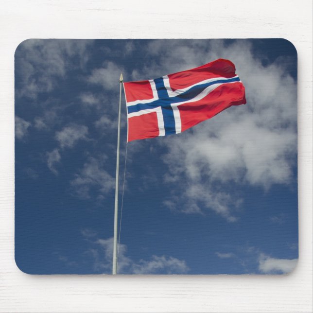 Historisches Hafengebiet Bergen mit Flaggen Mousepad (Vorne)
