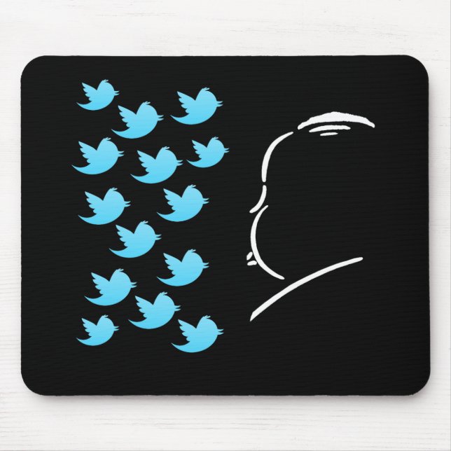 Hitch and Tweets Mousepad (Vorne)