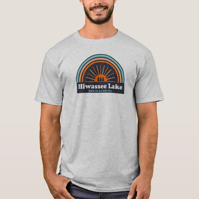 Hiwassee North Carolina Rainbow T-Shirt (Vorderseite)
