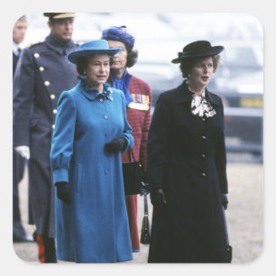 HM Queen Elizabeth II-Margaret Thatcher Quadratischer Aufkleber