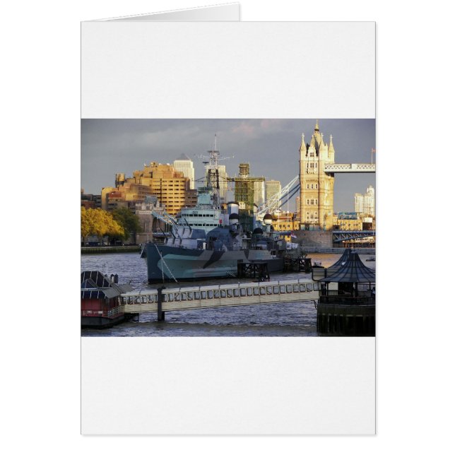 HMS Belfast. (Vorne)