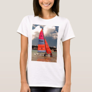 Hobie Katamaran bereit zum segeln T-Shirt