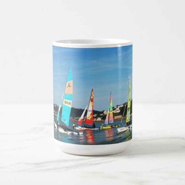 Hobie-Katzen setzen Segel Kaffeetasse (Mittel)