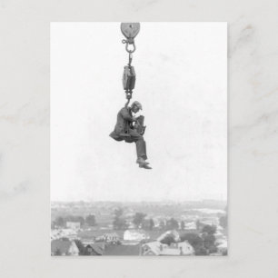 Hoch im Vintagen Foto der Luft Postkarte