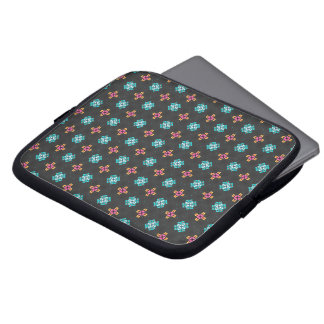 Hochkontrast Schwarz und Neon Geometrische Laptop- Laptopschutzhülle