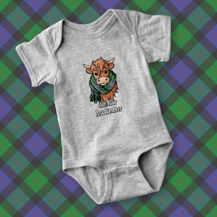 Hochlandkuh mit Blair Tartan Scarf Baby Strampler