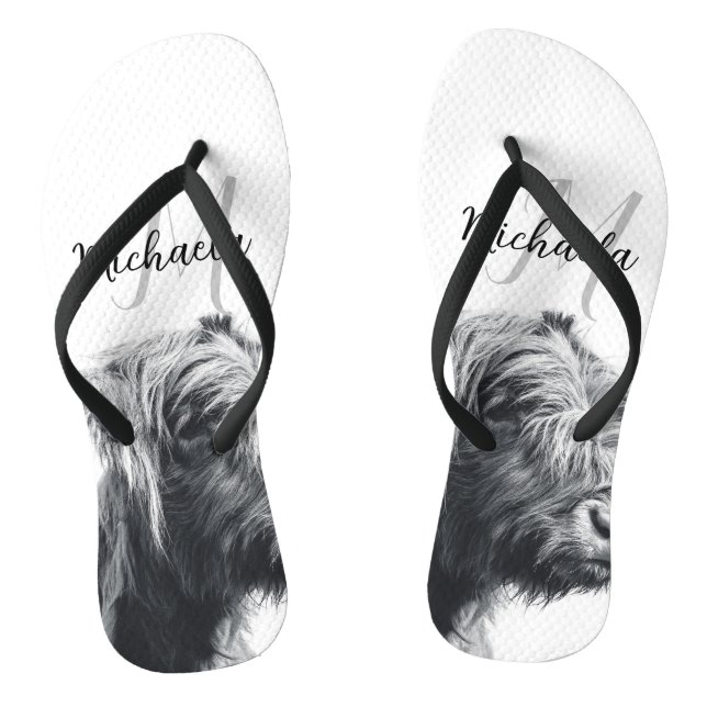 Hochlandkuhportrait Initialmonogramm Schwarz-weiß Flip Flops (Fußbett)