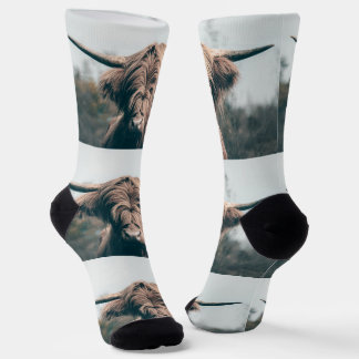 Hochlandrind-Rinderporträt im rustikalen Muster Socken