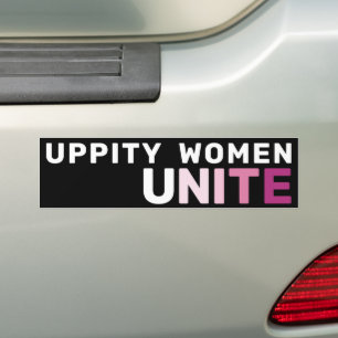 Hochmütige Frauen vereinen mutigen pinken Feminism Autoaufkleber