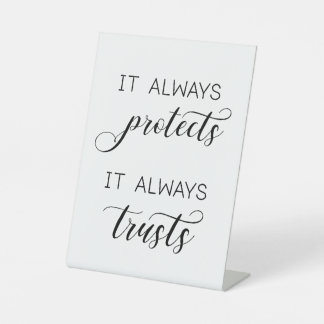 Hochzeit '1 Korinther 13' Es schützt immer Sockelschild
