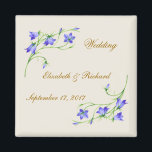 Hochzeit. Bluebell Blume Magnet<br><div class="desc">Stilvolle Bluebell-Blume in sanftem Licht. Vollständig anpassbar. Sie können die Position und Größe einiger Bilder umstellen. Auch können Sie Schriftart,  Farbe,  Größe ändern oder Ihre eigene Nachricht.</div>