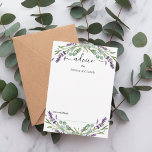 Hochzeit der Eukalyptusblüte Hinweiskarte<br><div class="desc">Weiß,  mit Lavendelblumen und Eukalyptusgrün dekoriert. Personalisieren Sie Ihre Namen und fügen Sie sie hinzu.</div>