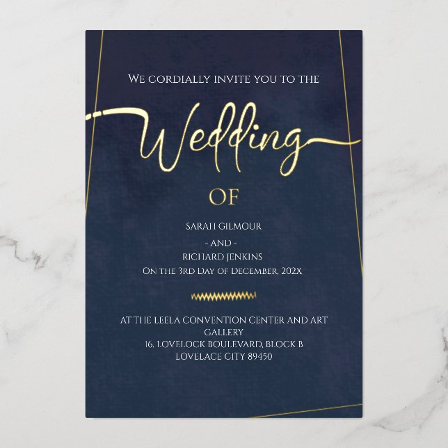 Hochzeit der Luxus Navy Velvet Gold Foil Calligrap Folieneinladung (Vorderseite)