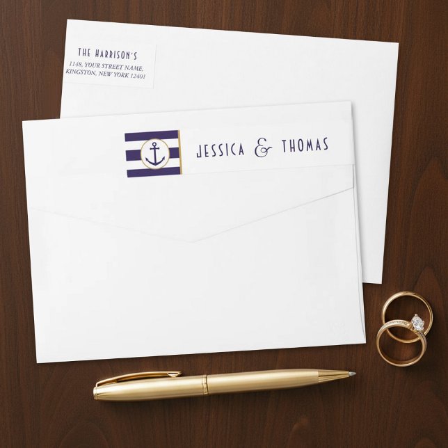 Hochzeit der Nautischen Marine und des Weißstreife (Von Creator hochgeladen)