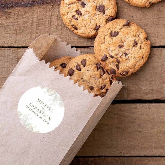 Hochzeit Einfache Elegante Schönheit Grün Runder Aufkleber (Elegant wedding sage green favor sticker label with elegant greenery.)