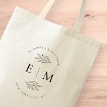 Hochzeit Eleganter Chic Modern Simple Chic Monogra Tragetasche<br><div class="desc">Besteht aus einfachen geraden Rahmen mit klassischem kursiven Schrift und Serifentypografie. Diese Elemente sind einfach,  zeitlos und klassisch. Dieses wurde von White Paper Birch Co. exklusiv für Zazzle entworfen. Abrufbar unter: http://www.zazzle.com/store/whitepaperbirch</div>