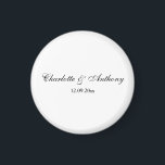 Hochzeit Eleganter Script kreativ Schwarz-weiß Magnet<br><div class="desc">Dieser Einfachheit-Stil ist alles. Einfach,  aber wirklich eine berufliche schöne Aussage.</div>