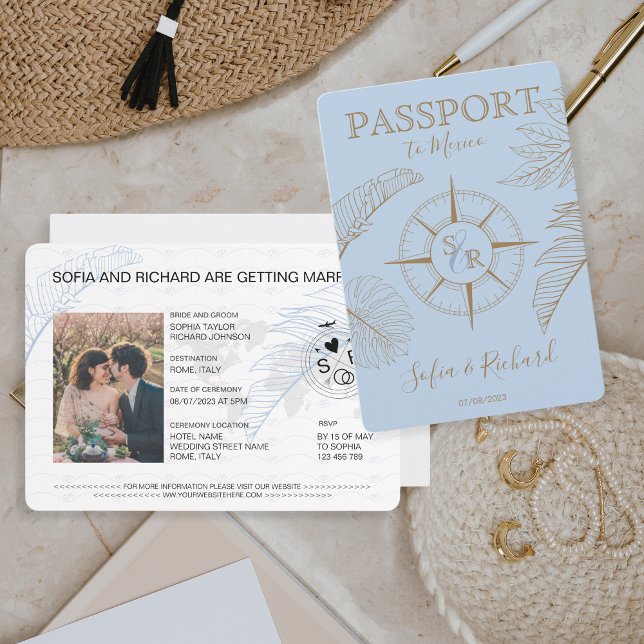 Hochzeit in Urlaubsort Palm Compass Monogram Einladung (dusty blue passport with golden compass and palm leaves )