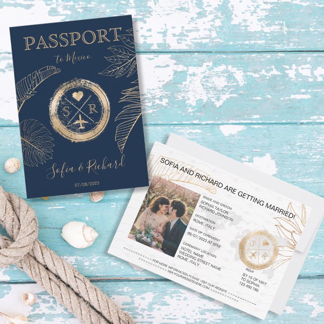 Hochzeit in Urlaubsort Palm Flugzeug Monogram Einladung (passport navy blue with gold stamp and palm leaves)