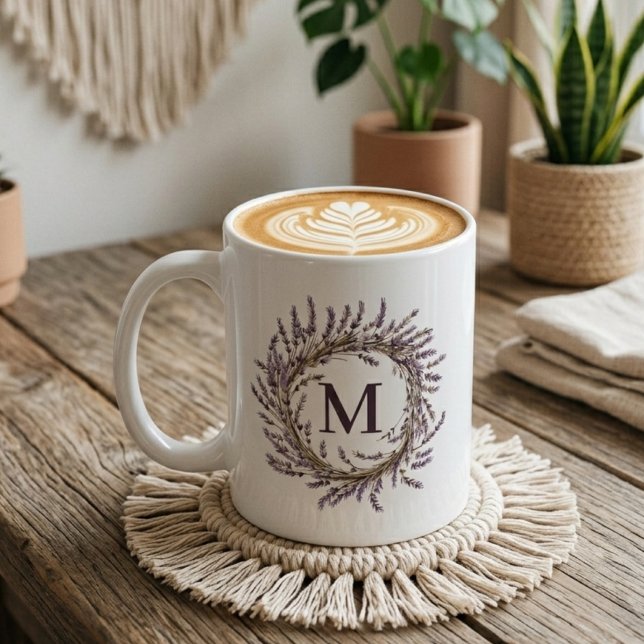 Hochzeit | Individueller Lavendel-Blumenkranz Mutt Kaffeetasse (bridesmaid floral mug gift, wedding favor monogram mug gift, mothers day floral mug, birthday gift)