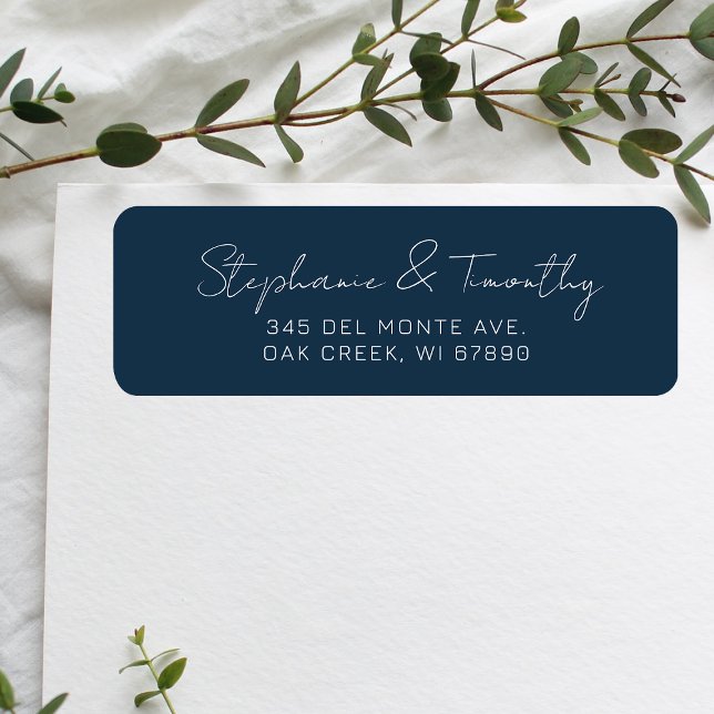 Hochzeit Minimalistische Navy Blue Rücksendeadress (Effortlessly manage wedding correspondence with our simple return labels, ensuring seamless mailing.)
