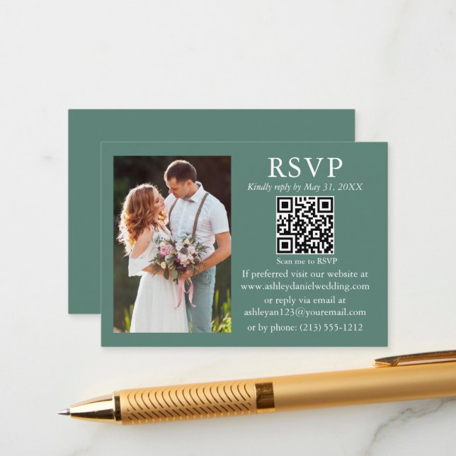Hochzeit Minimalistisches Foto Eucalyptus Green QR Begleitkarte (Vorderseite/Rückseite Beispiel)