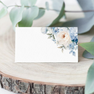 Hochzeit von blauen und weißen Blume Platzkarte