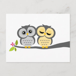 Hochzeit von grauen und gelben Owls Einladungspostkarte