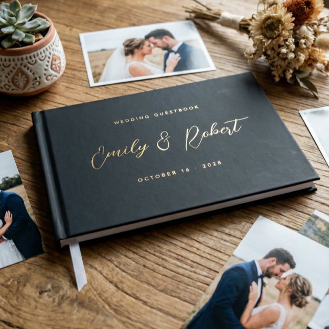 Hochzeit von Luxus Black and Gold Script Foto Gästebuch (Von Creator hochgeladen)