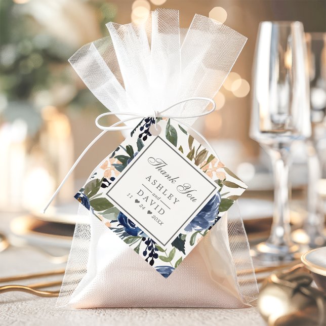 Hochzeit von Navy Blue Floral Pattern Geschenkanhänger (Von Creator hochgeladen)