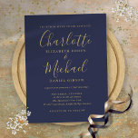 Hochzeit von Navy Blue und Gold-Signature Einladungspostkarte<br><div class="desc">Diese elegante marineblaue und goldene Hochzeitskarte mit ihren charakteristischen Stilnamen kann mit Ihren Informationen in schicken Schriften personalisiert werden. Entwickelt von Thisisnotme©</div>