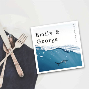 Hochzeit von Navy Blue Underwater Shark Nautical B Serviette