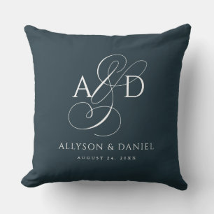 Hochzeit von Navy-Elegant-Initial-Script-Monogramm Kissen
