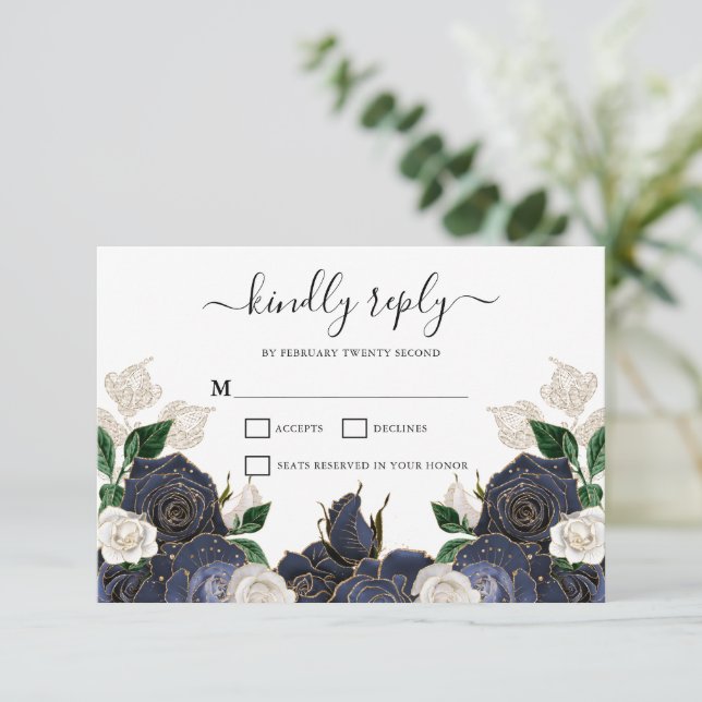 Hochzeit von Navy und White Floral RSVP Karte (Stehend Vorderseite)