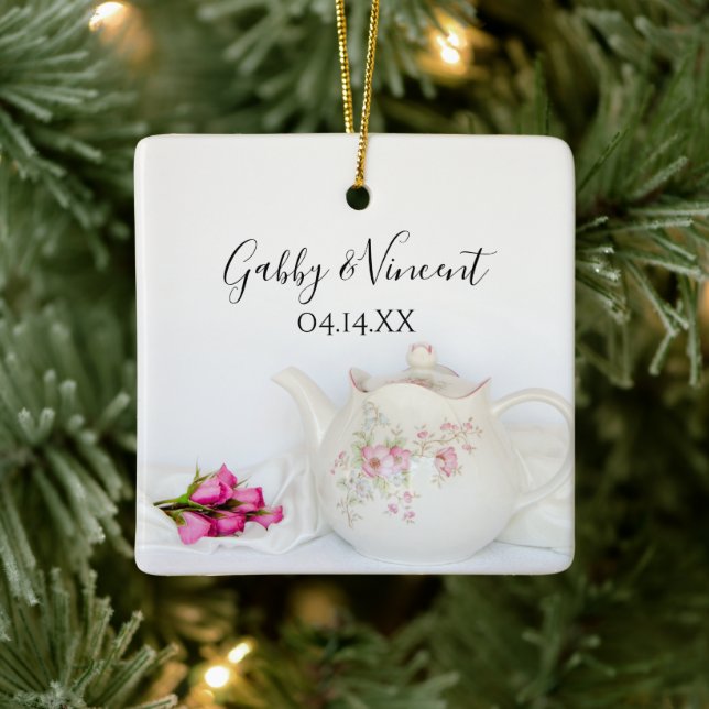 Hochzeit von Teekanne und Rosen Keramikornament (Baum)