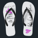 Hochzeitbrücke Flip Flops Personalisiert Datenname<br><div class="desc">Dieses Design wurde durch digitale Kunst erstellt, es kann personalisiert sein, indem Sie auf die Schaltfläche Anpassen klicken und die Farbe ändern, indem Sie einen Namen, Initialen oder Ihre Lieblingswörter hinzufügen. Kontaktieren Sie mich unter colorflowcreations@gmail.com , wenn Sie dieses Design auf einem anderen Produkt haben möchten. Kaufen Sie meine originale...</div>